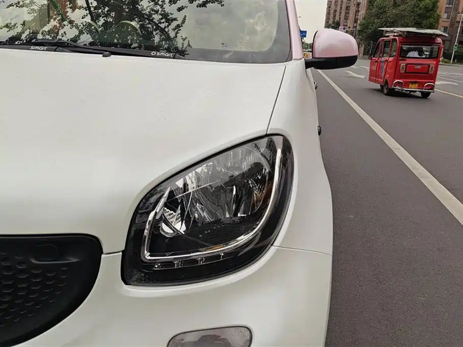 smart forfour 1.0 L 52 kW Agile
