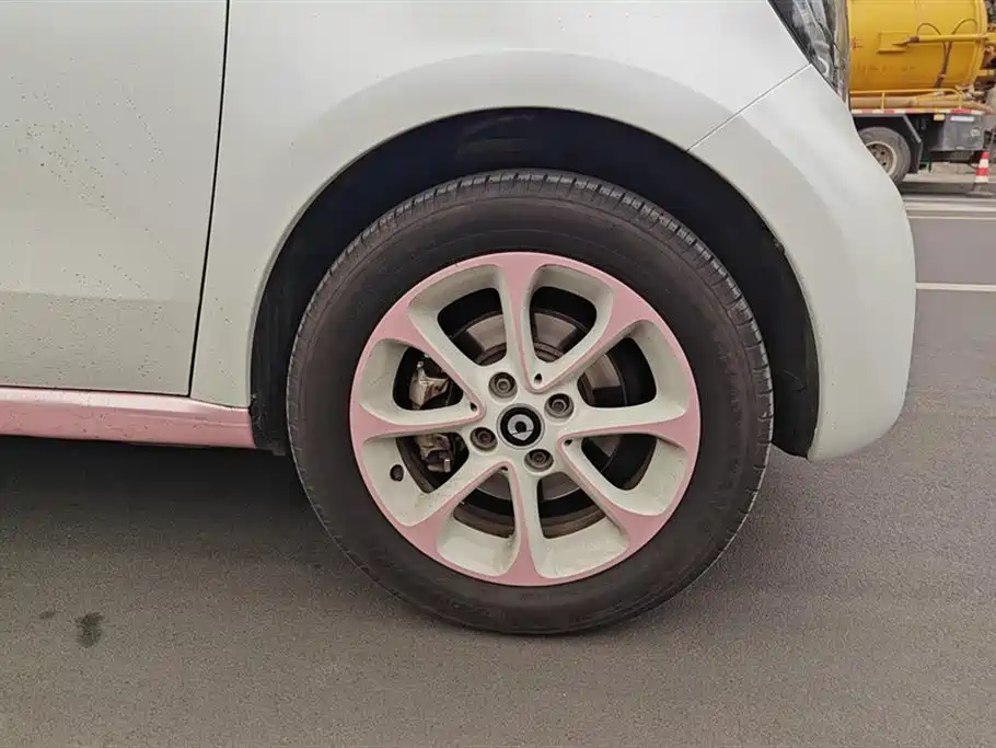 smart forfour 1.0 L 52 kW Agile