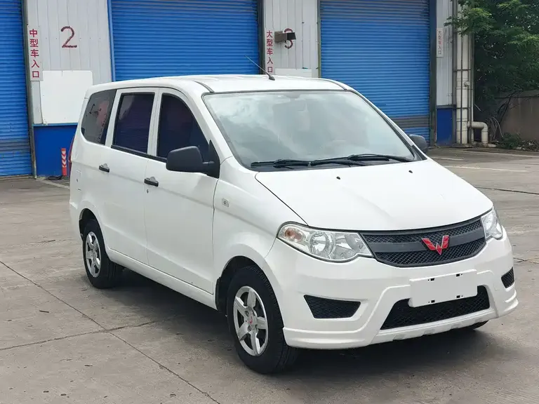 Wuling Hongguang 1.2 L Classic S Basic