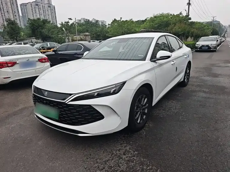 BYD Qin L DM-i 80 KM Leading