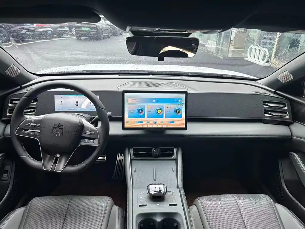 Qin L DM-i 80 KM Transcend