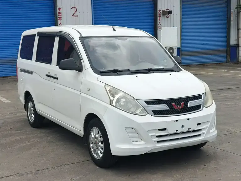 Wuling Rongguang V 五菱荣光V 2018款 1.2 L标准型