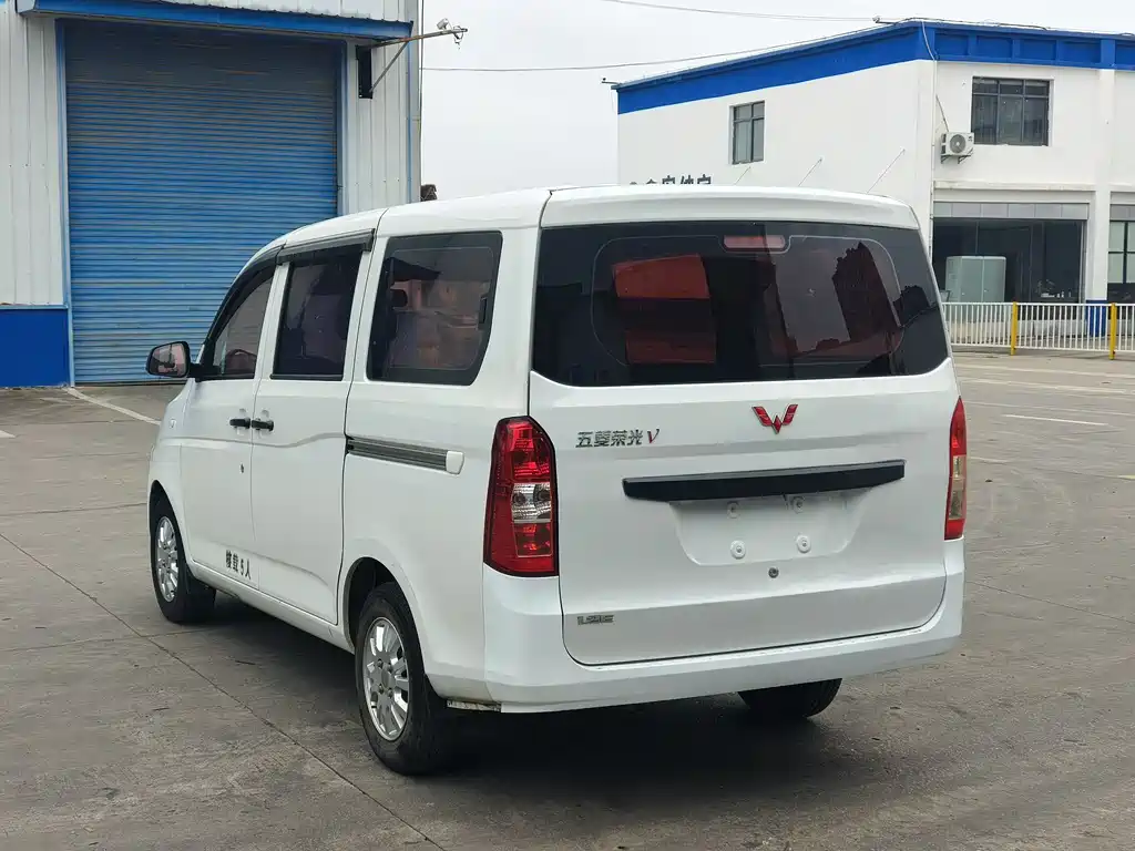 Wuling Rongguang V 五菱荣光V 2018款 1.2 L标准型