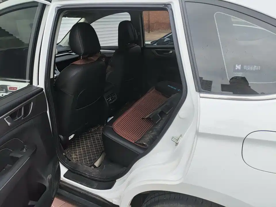 Haval M6 PLUS 1.5 T DCT Luxury Connected