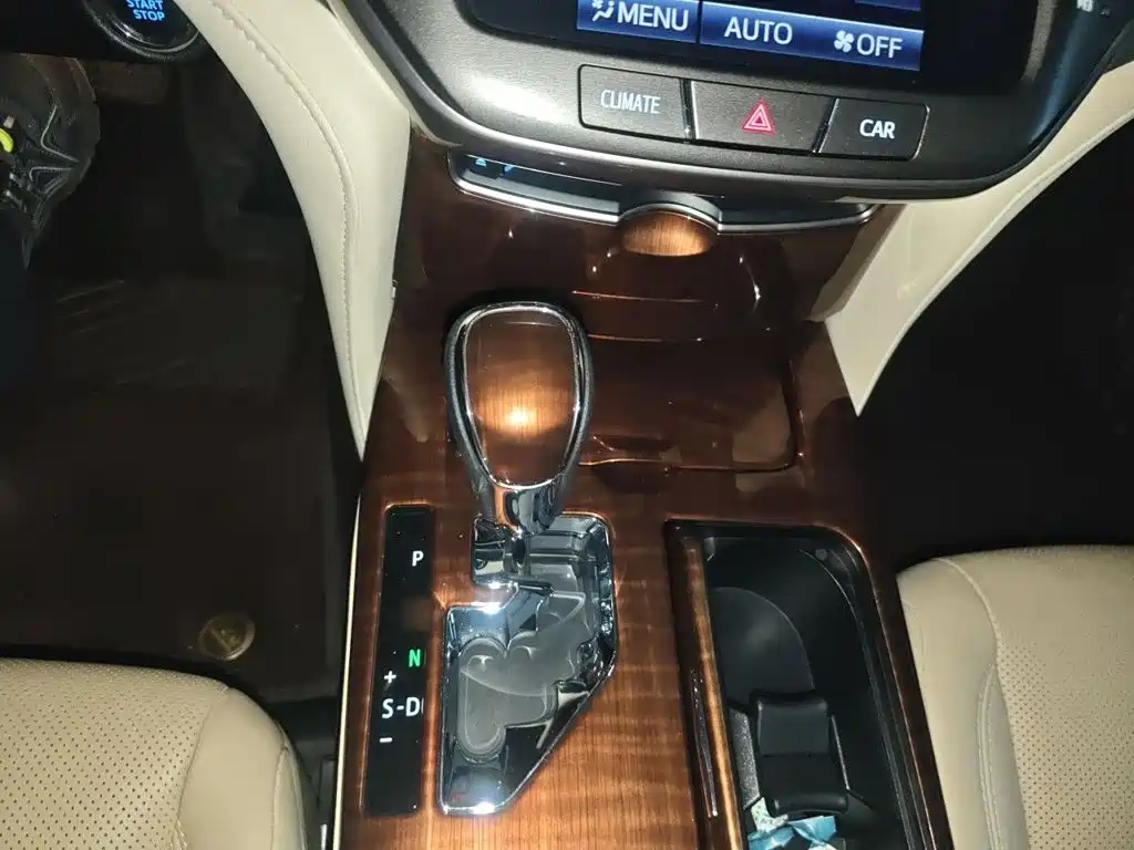 Crown 皇冠 2015款 2.5 L 精英版