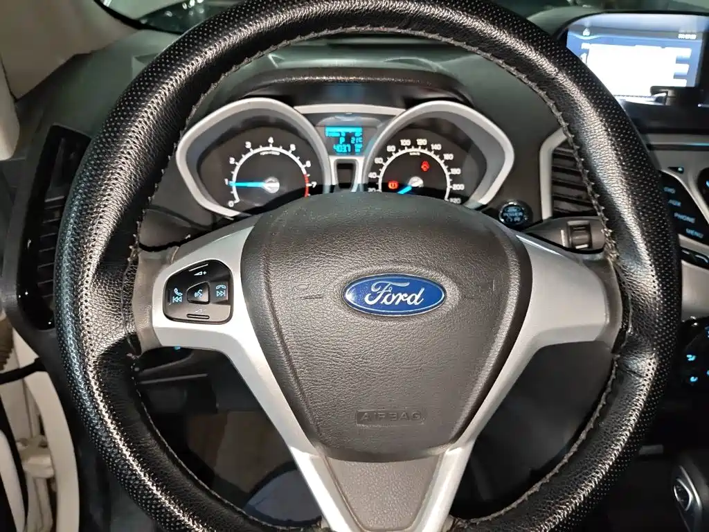 EcoSport 1.5 L Auto Distinguished