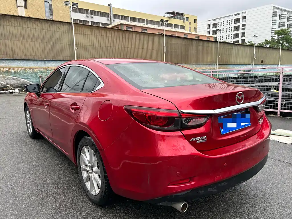 Atenza 2.0 L Blue Sky Luxury