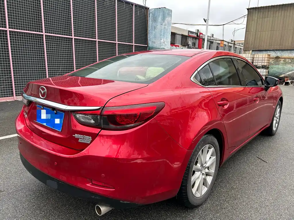 Atenza 2.0 L Blue Sky Luxury