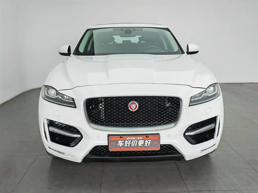 Jaguar F-PACE 2.0 T 2 WD R-Sport Sport