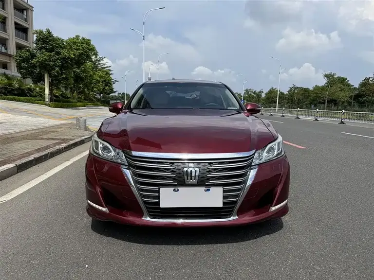 Toyota Crown 2.0 T Sport