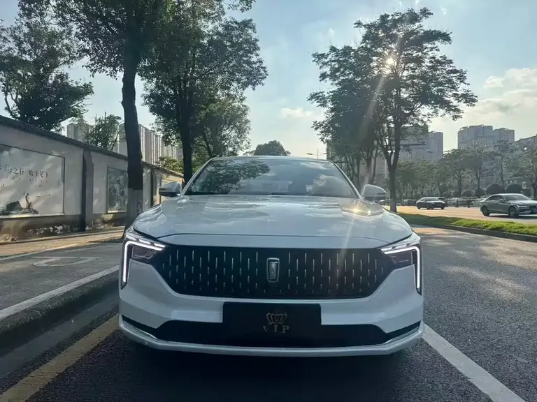Besturn B70 3 rd Gen 1.5 T Auto Pleasure 70 Anniversary