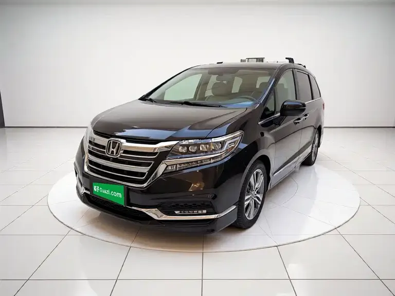 Honda Elysion 2.0 L Hybrid Supreme