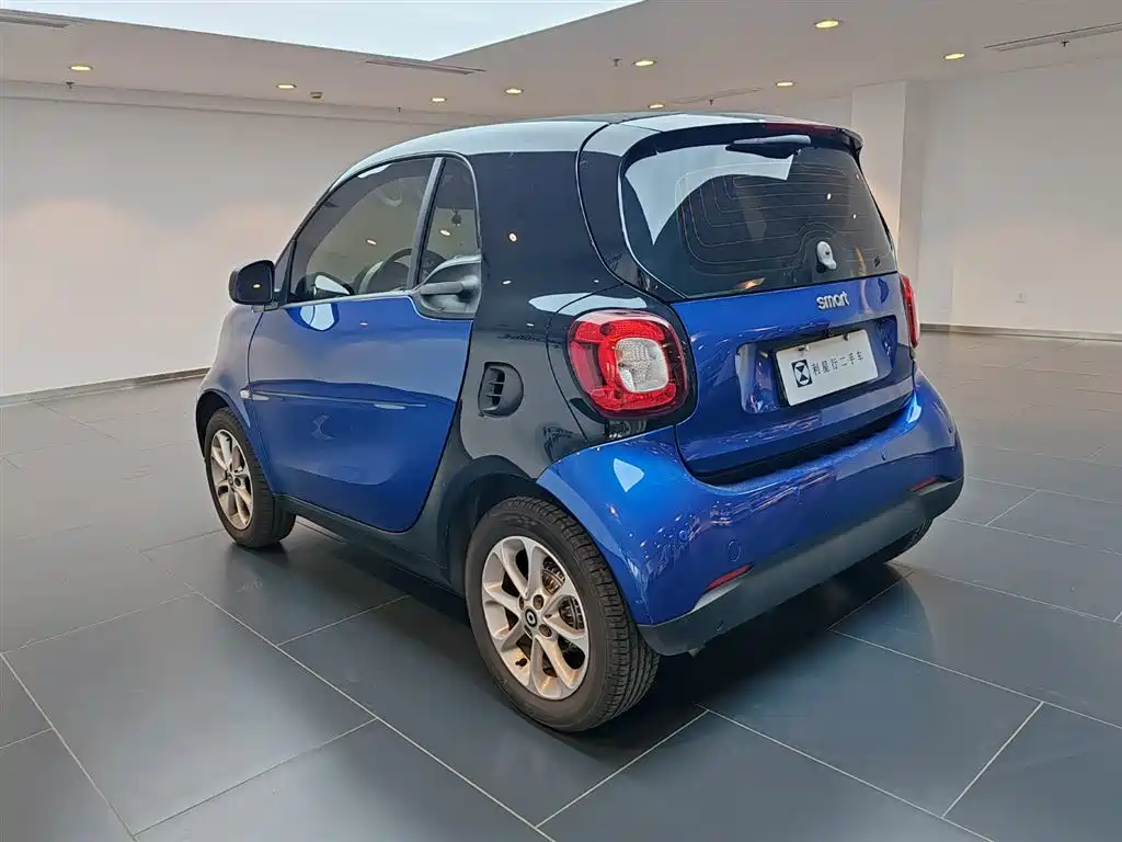 smart fortwo 1.0 L 52 kW Hardtop Agile CN-V