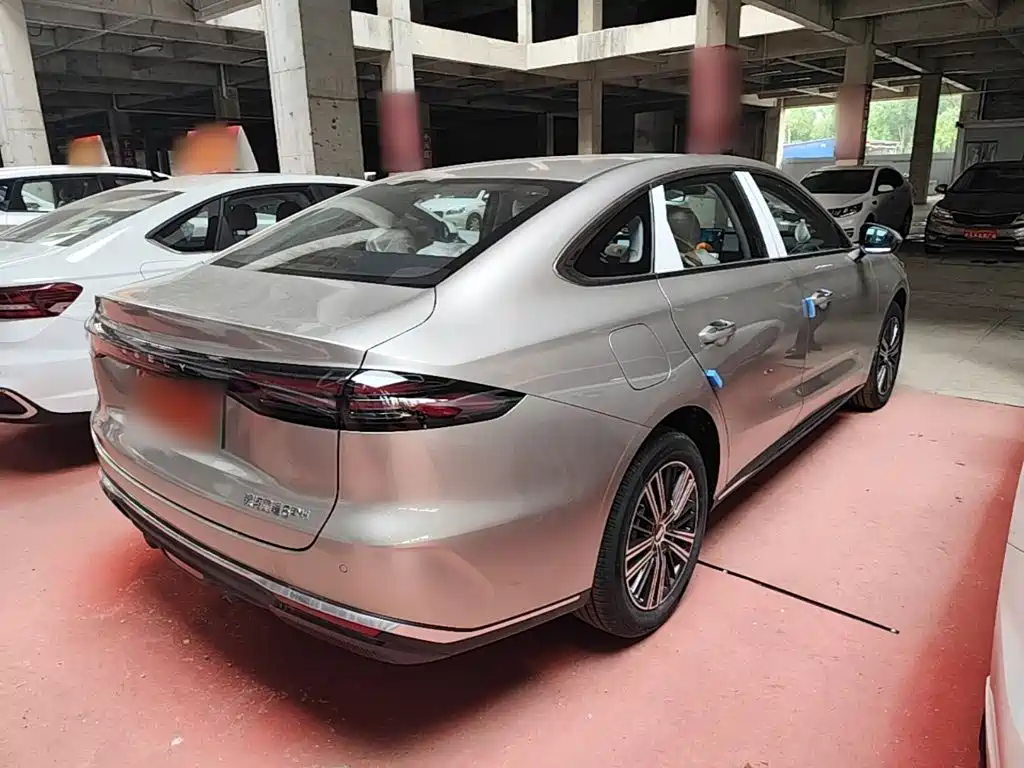 Galaxy Xingyao 6 125 km Explorer +