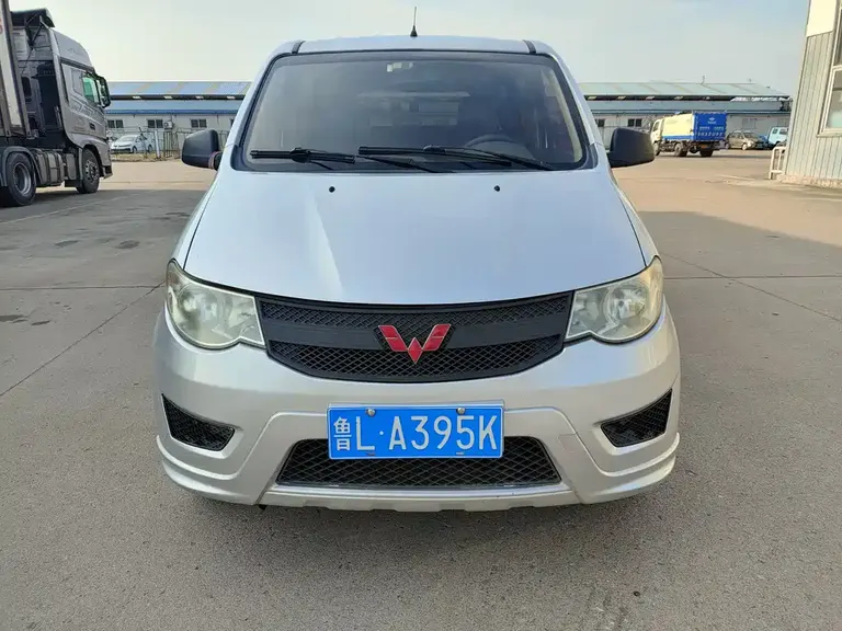 Wuling Hongguang 1.2 L S Basic CN-V