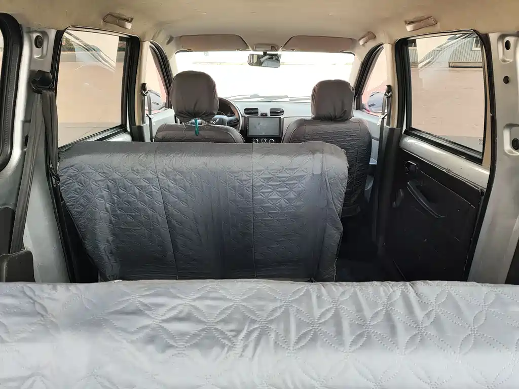 Wuling Hongguang 1.2 L S Basic CN-V
