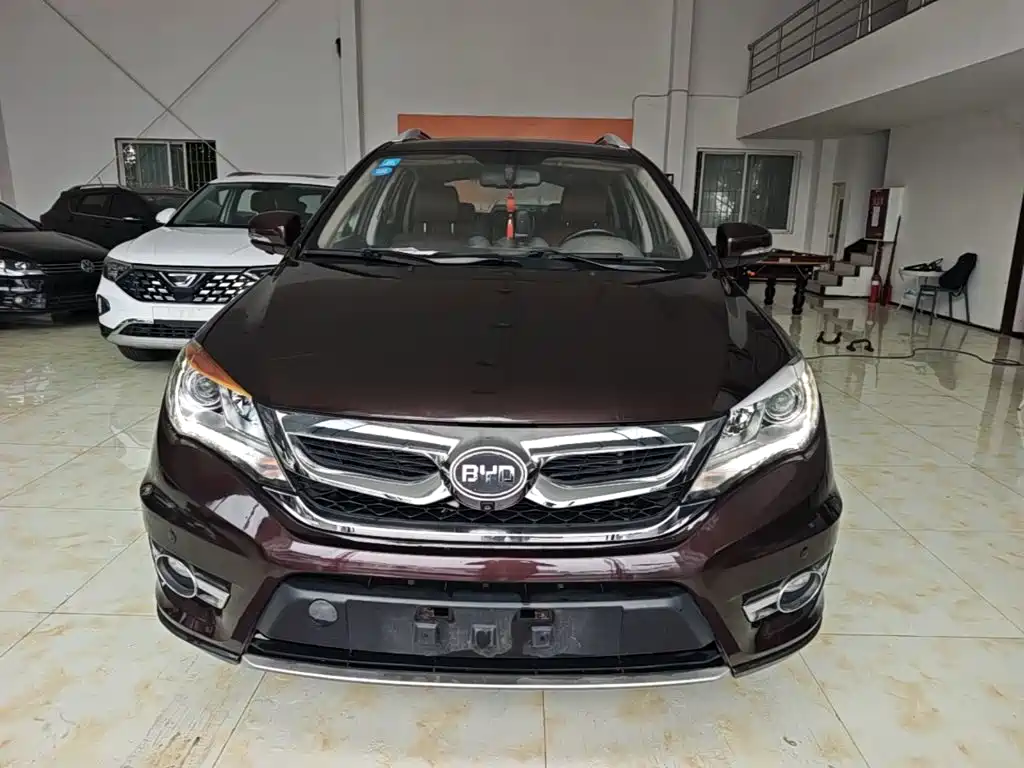 BYD S7 比亚迪S7 2015款 1.5 T 升级版 手动尊贵型