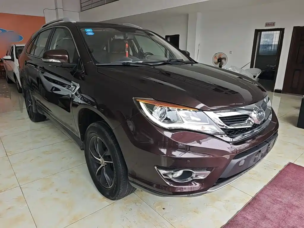 BYD S7 比亚迪S7 2015款 1.5 T 升级版 手动尊贵型
