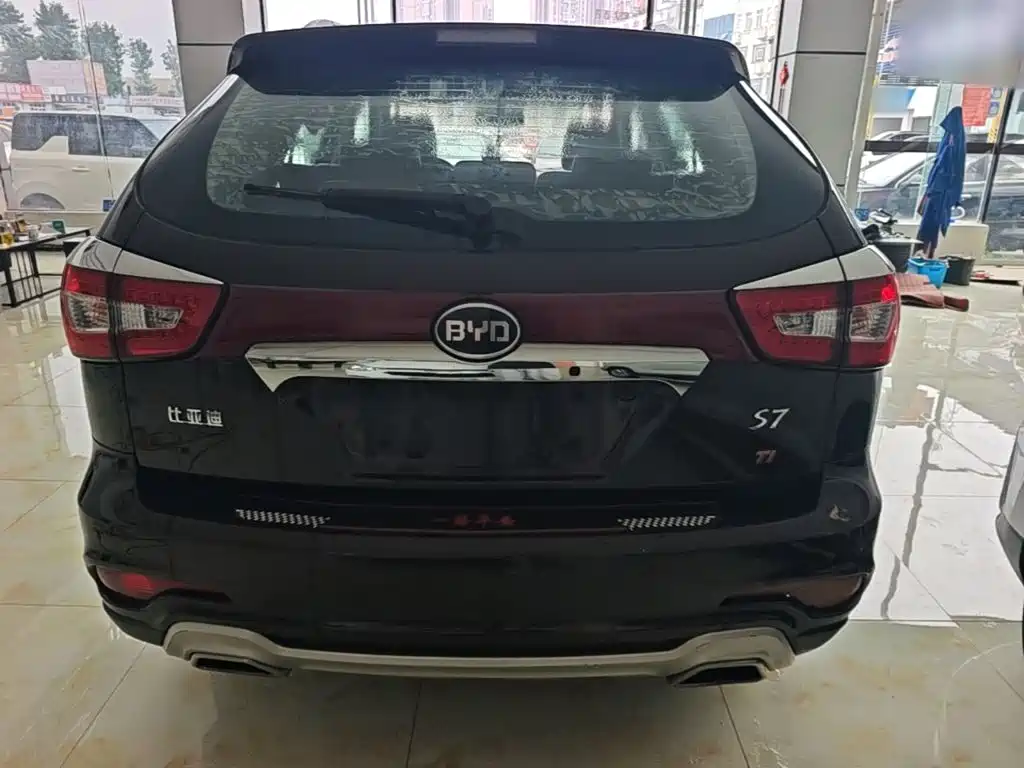 BYD S7 比亚迪S7 2015款 1.5 T 升级版 手动尊贵型