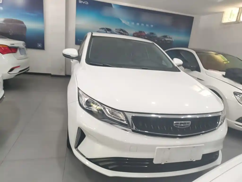 Emgrand GL 1.4 T CVT Luxury