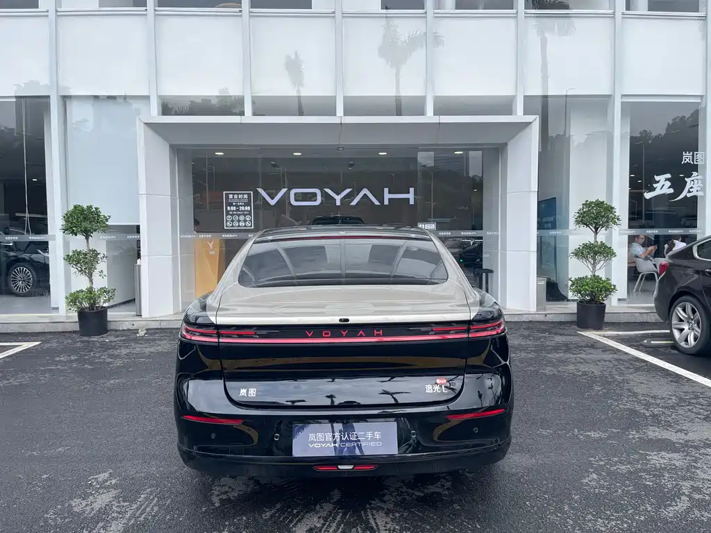 Voyah Zhuiguang L 4 WD Ultra