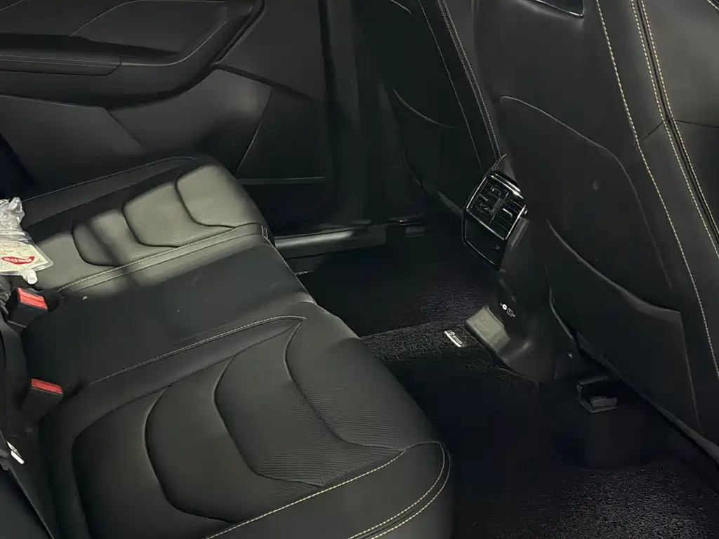 Kodiaq 柯迪亚克 2022款 TSI330 5座两驱奢享版