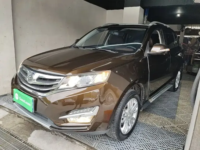 Landwind X5 Plus 1.5 T CVT Pioneer Leading