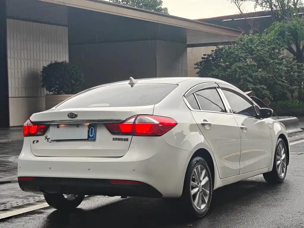 Kia K3 1.6 L Auto GLS