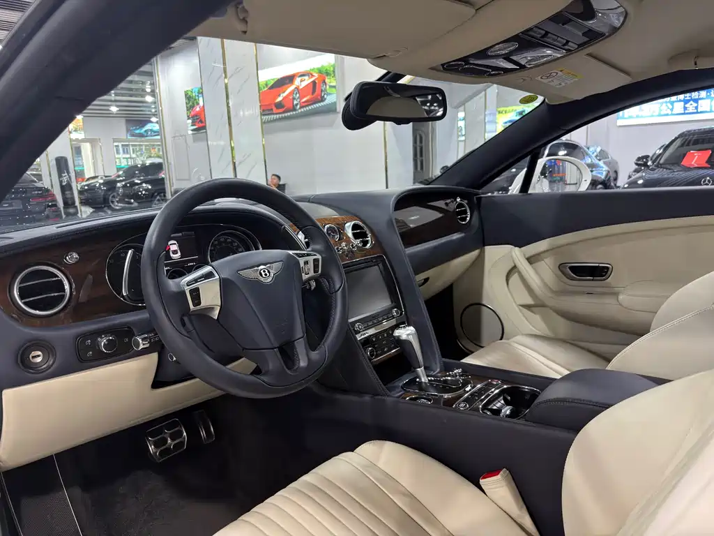 Continental GT 4.0 T GT V8 Standard