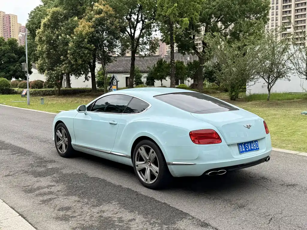 Continental GT 4.0 T GT V8