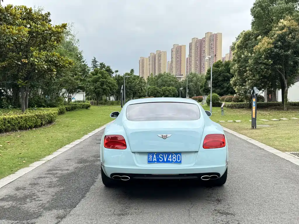 Continental GT 4.0 T GT V8