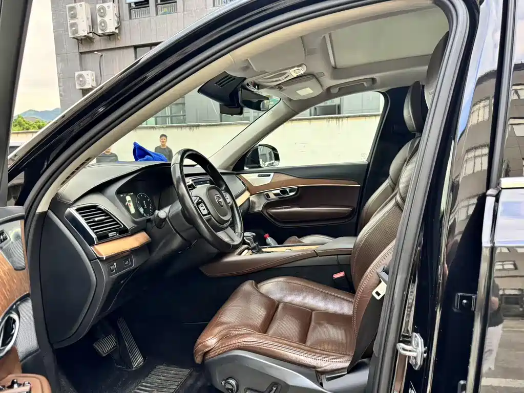 Volvo XC90 T6 Smart Grace 7-seat