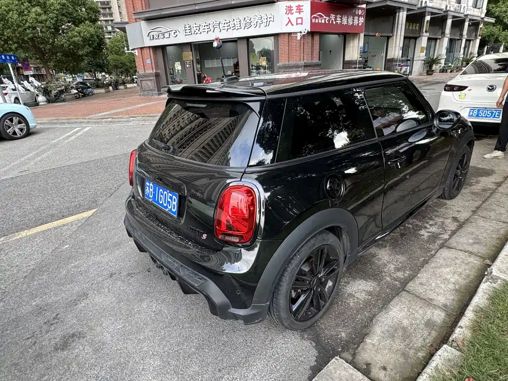 MINI 2.0 T COOPER S Racer