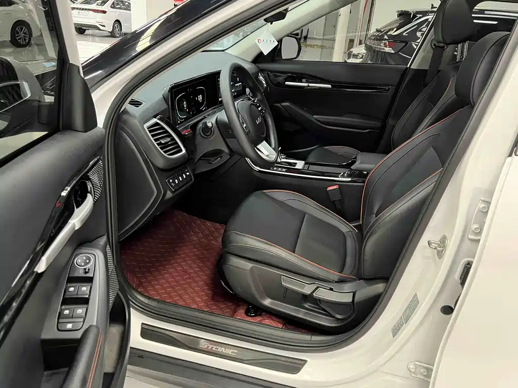 Seltos 1.5 L CVT Luxury