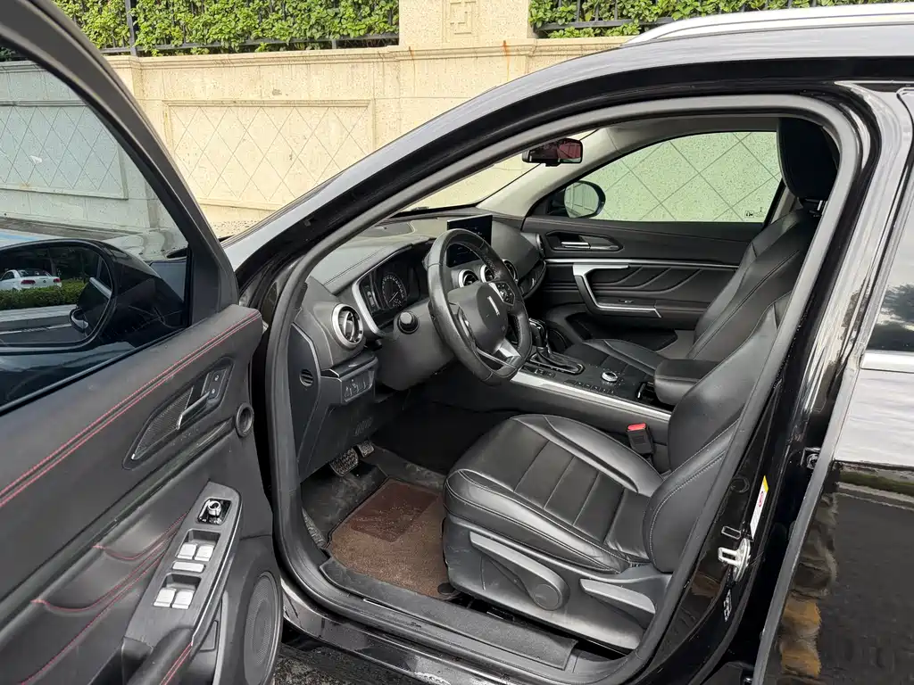 WEY VV5 2.0 T 2 WD Terminator