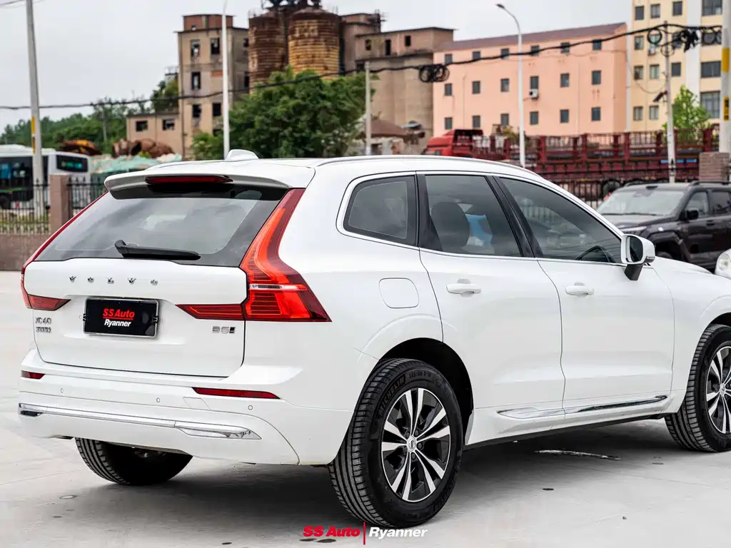 Volvo XC60 B5 4 WD Smart Ease Luxury