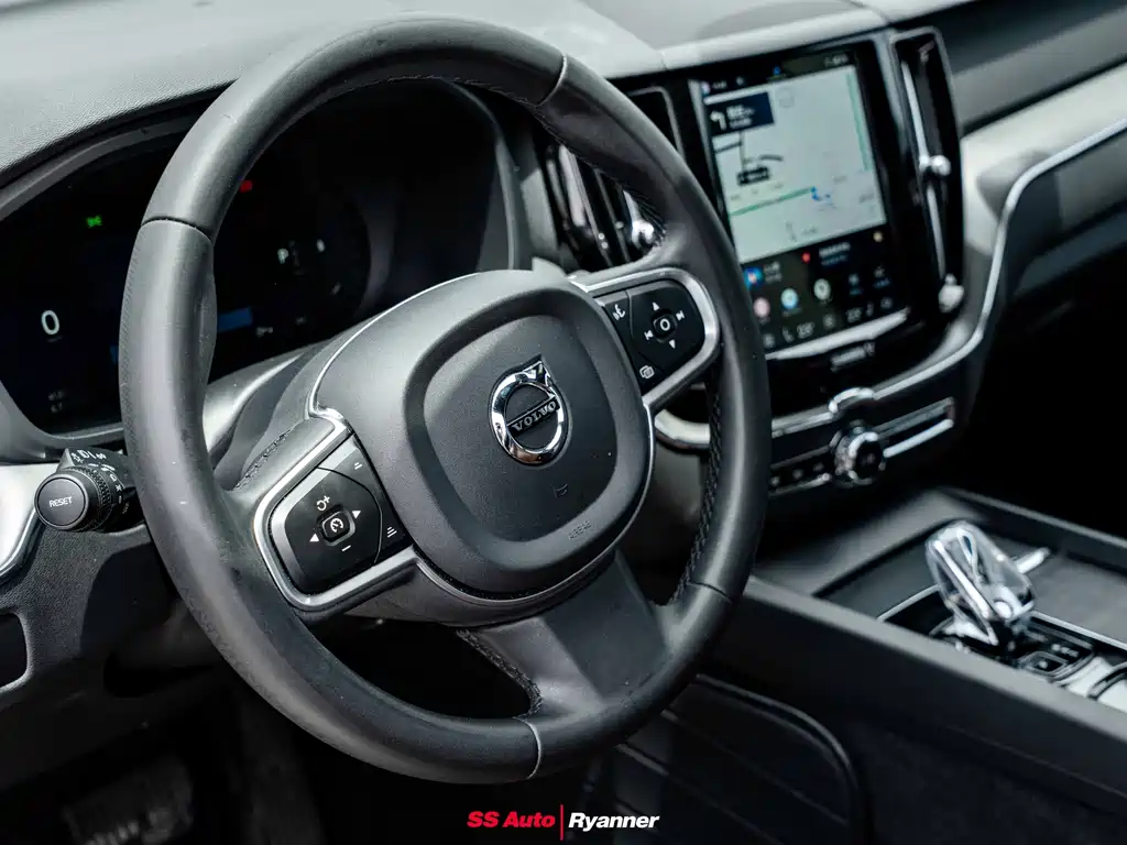 Volvo XC60 B5 4 WD Smart Ease Luxury