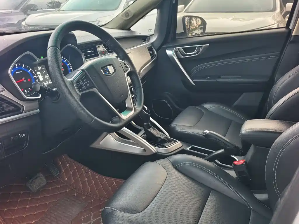 Vision X3 1.5 L Auto Distinguished