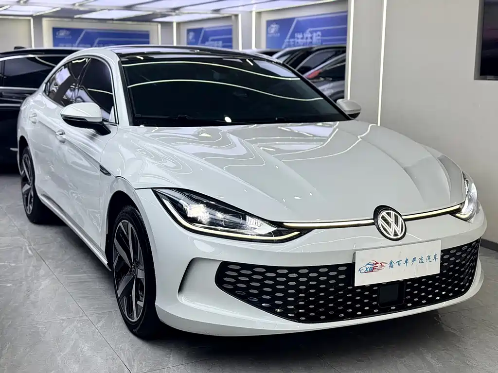 Lamando Lamando L 280 TSI DSG Spicy Cool