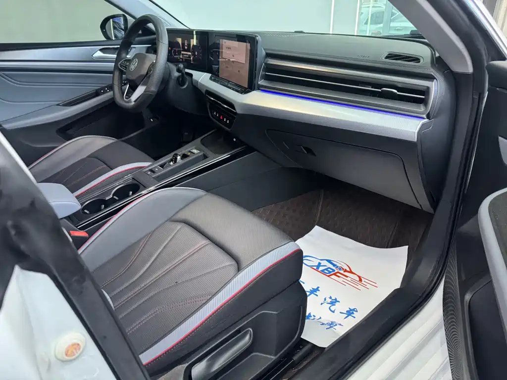 Lamando Lamando L 280 TSI DSG Spicy Cool