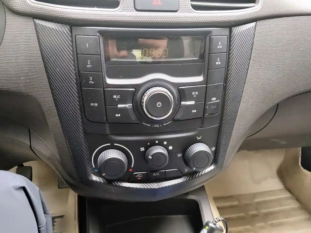 Wuling Hongguang 1.5 L S Basic CN-V