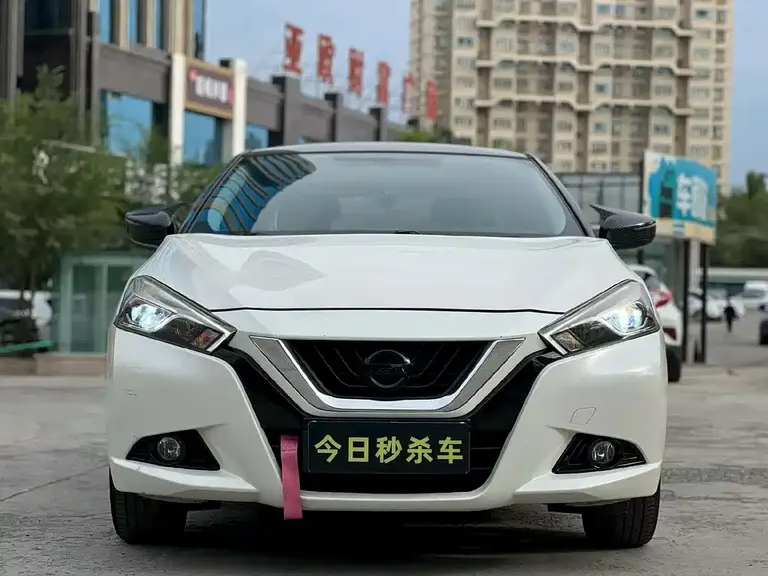 Nissan Lannia 1.6 L CVT Cool