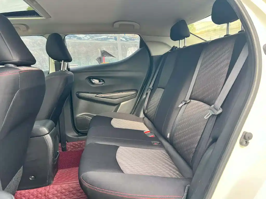 Lannia 1.6 L CVT Cool