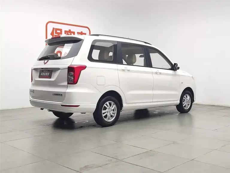 Wuling Hongguang 1.5 L S Comfort CN-VI LAR