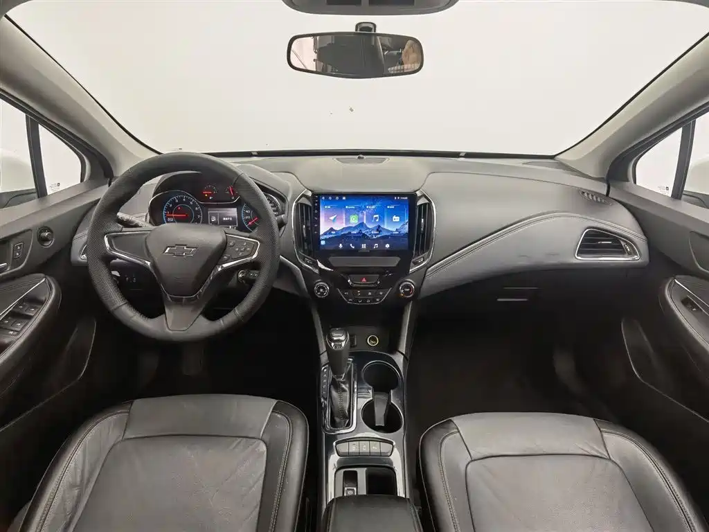 Cruze 320 Auto Dazzle Sharp Urban