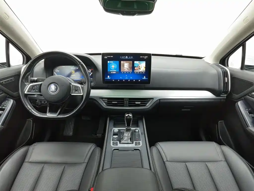 Tang 2.0 T Auto Connected Honored 7-seat CN-V
