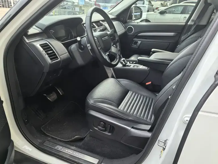 Land Rover Discovery Facelift 360 PS R-Dynamic S