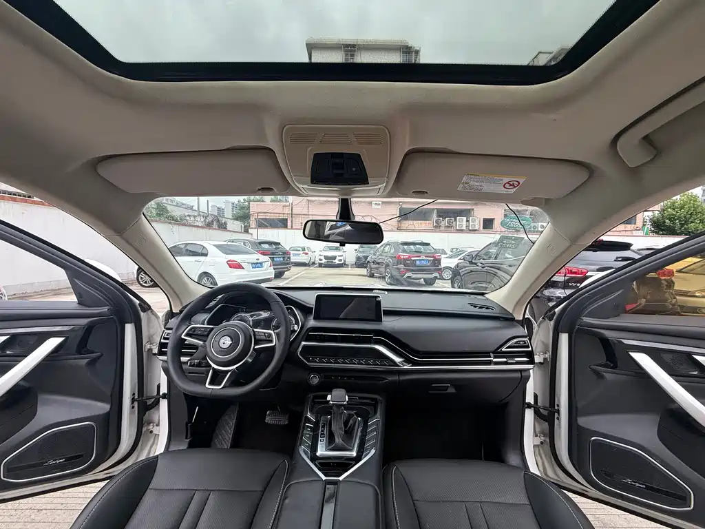 Zotye T500 众泰T500 2018款 1.5 T 自动尊享型