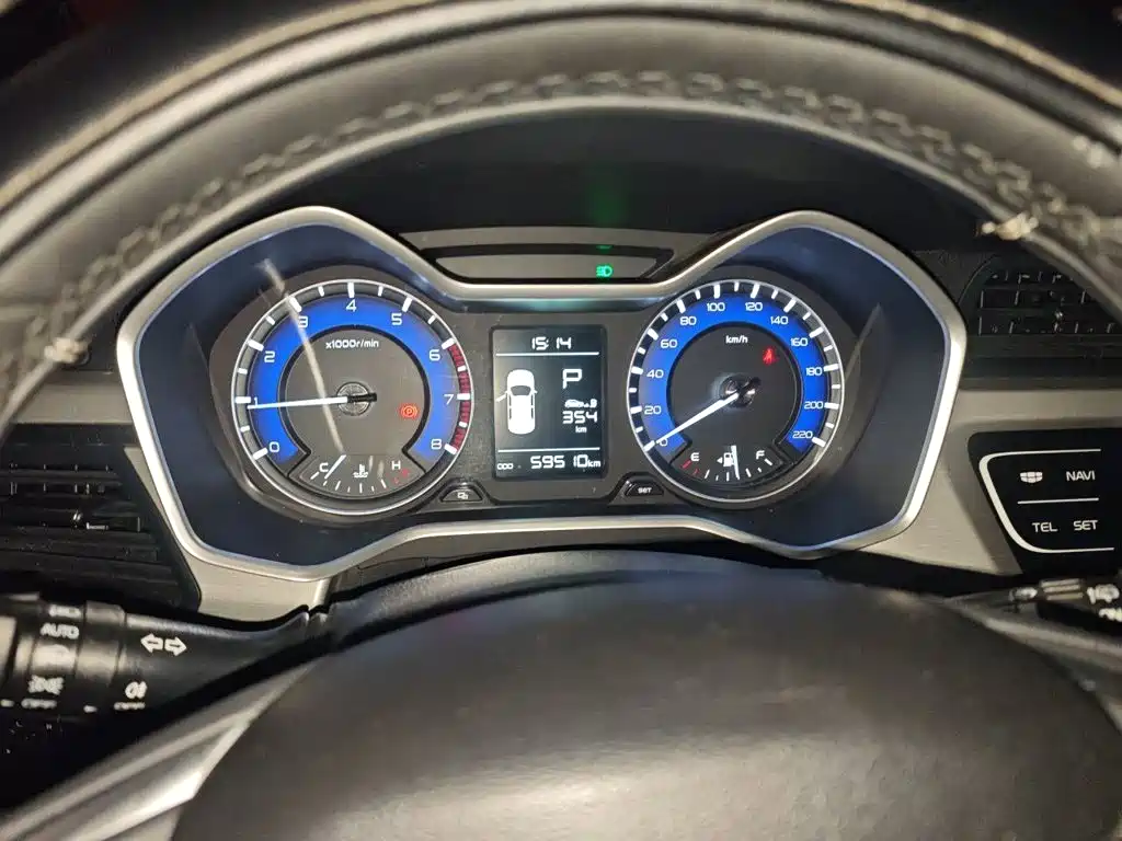 Vision X3 Upgraded 1.5 L CVT Distinguished