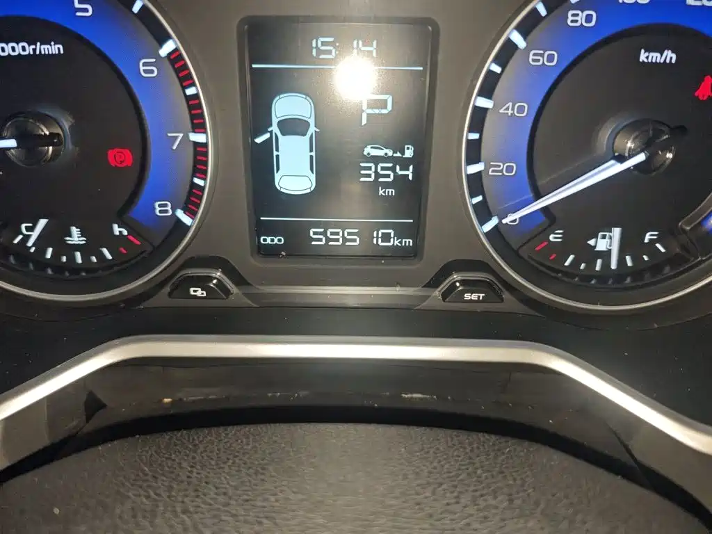 Vision X3 Upgraded 1.5 L CVT Distinguished